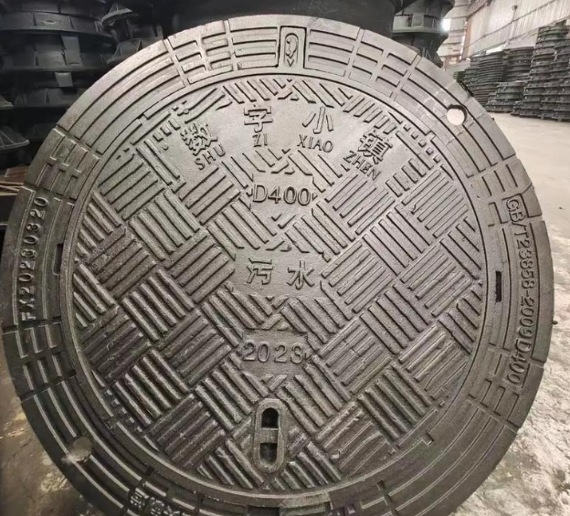 多宝镇球墨铸铁防沉降井盖展示